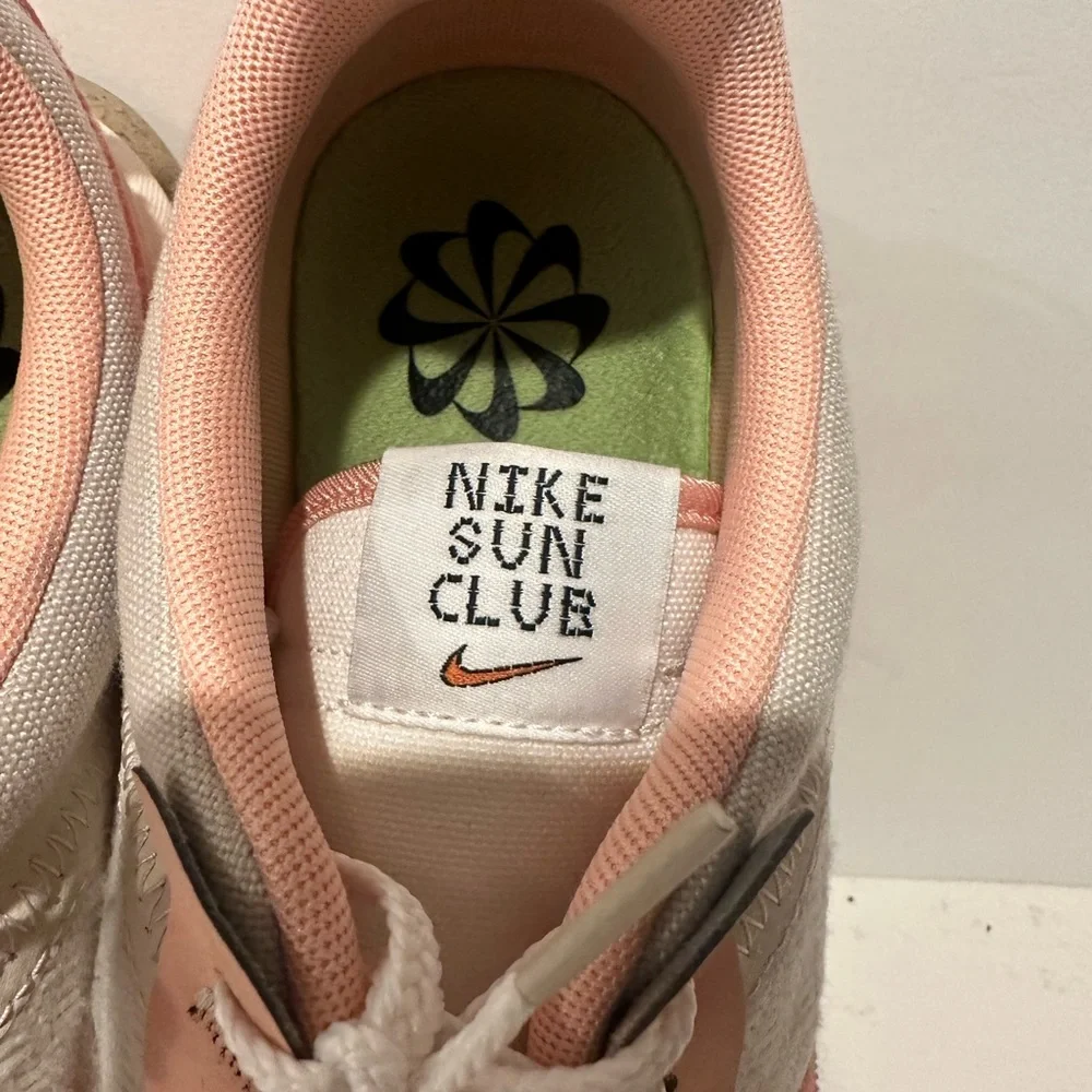 Wmns Air Max Pre-Day SE 'Sun Club - Light Orewood Brown